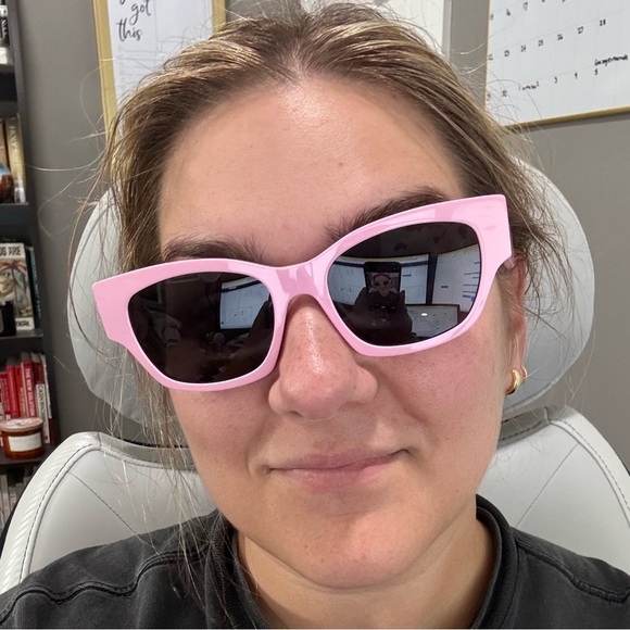 CELINE MONOCHROMS SIGNATURE SUNGLASSES - Picture 4 of 15